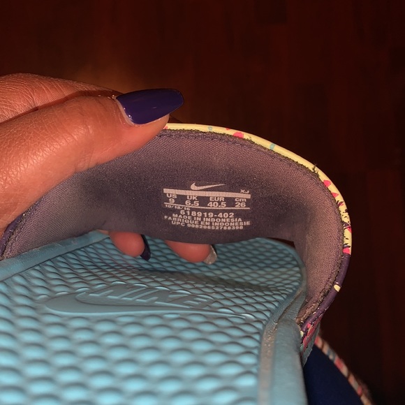 Nike slides - Picture 4 of 7